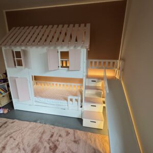 Bezpieczne łóżko piętrowe